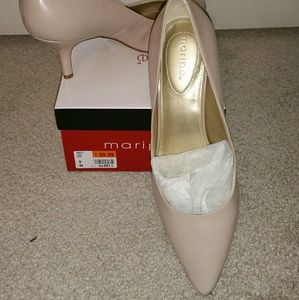 Maripe Size 9 Nude Kitten Heels
